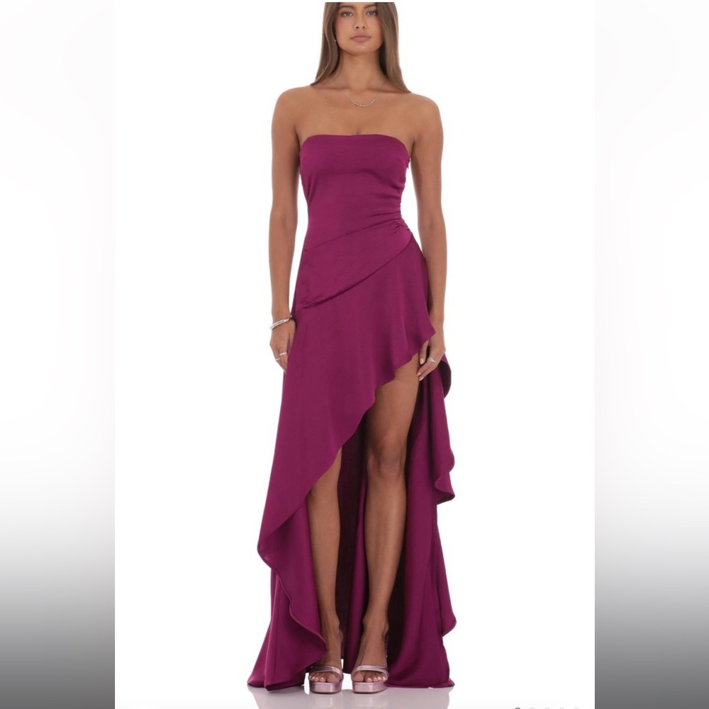 Lucy in the Sky Strapless Magenta Satin Dress